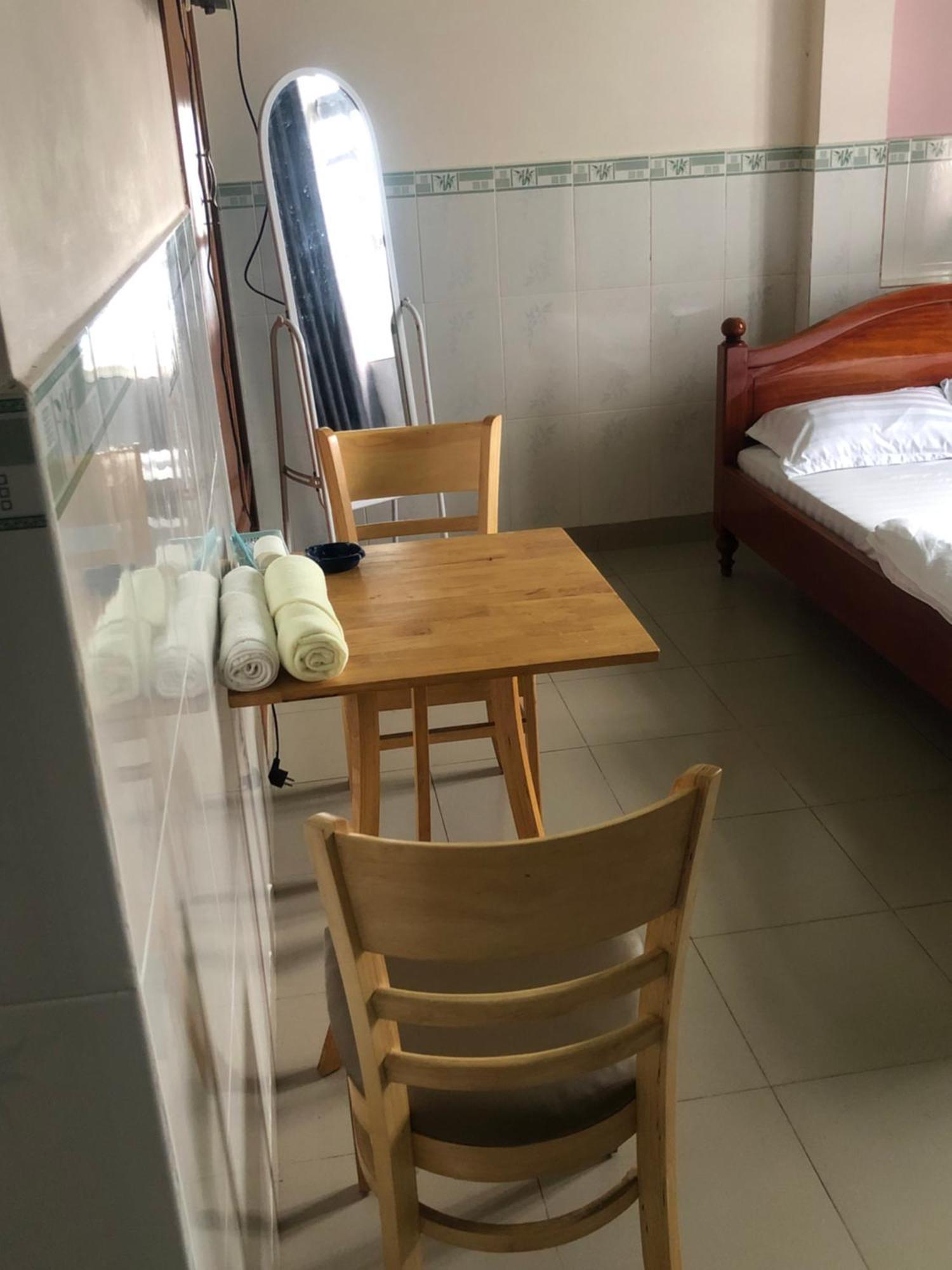 Bed and Breakfast Khach San Quoc Viet Bảo Lộc Exterior foto