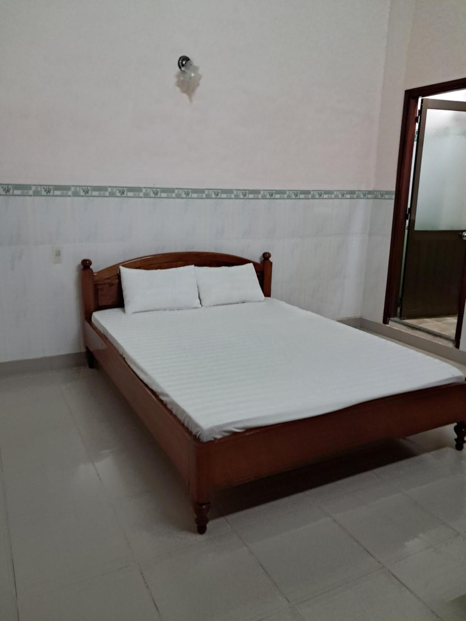 Bed and Breakfast Khach San Quoc Viet Bảo Lộc Exterior foto